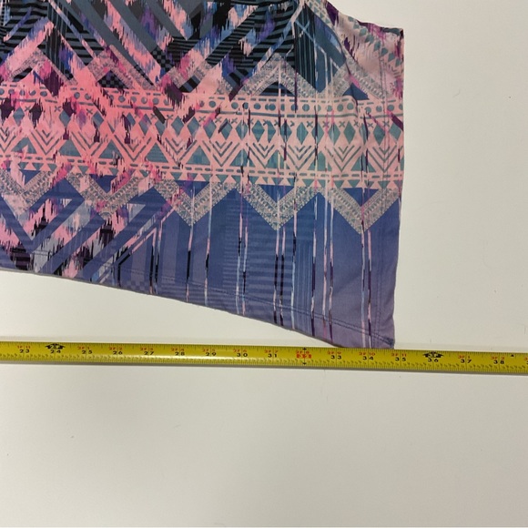 One World Women’s Top Colorful Stained Glass Geometric W/Rhinestones Cro… - Picture 11 of 11